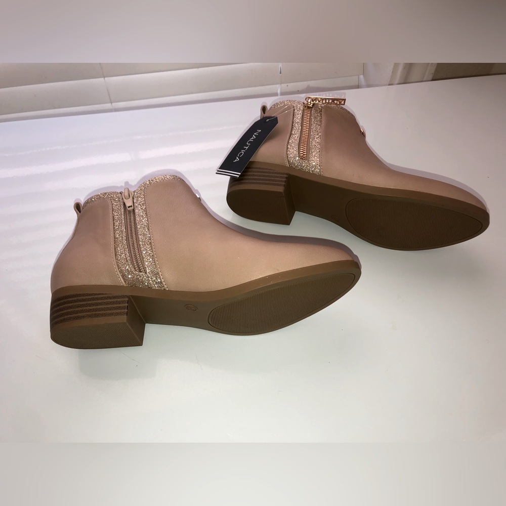 Nautica cream ankle boots 5 for women. Dress shoes for women